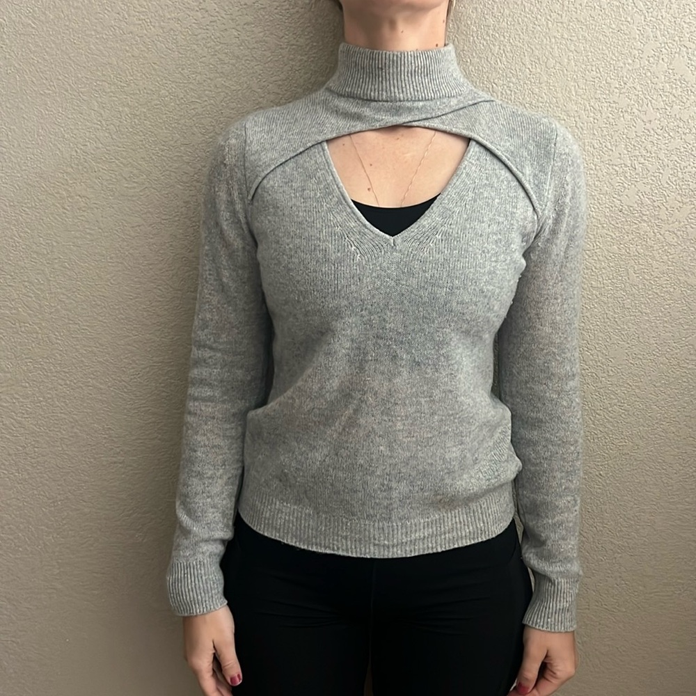 Michael Kors grey sweater size S.
